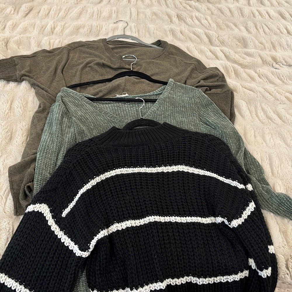Oversized knit sweater bundle